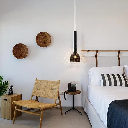 Eleven Boutique Hotel 4*