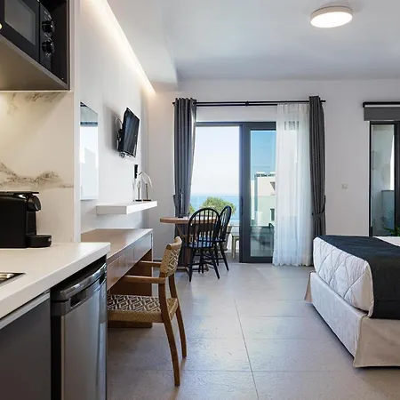 Hotel Eleven Boutique 4*