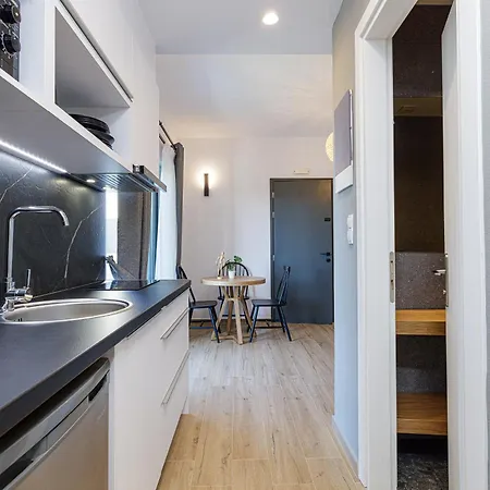Eleven Boutique Hotel 4*